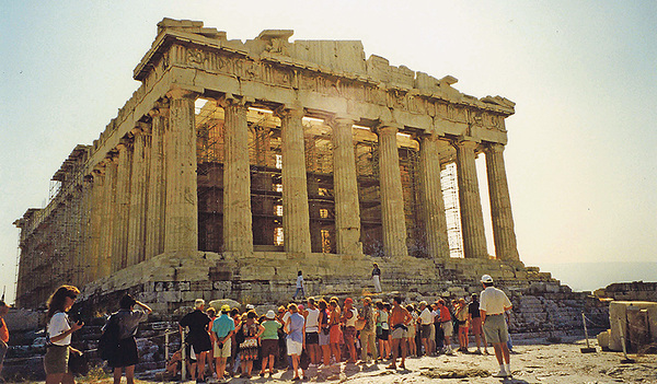 Der Parthenon („Haus der Jungfrau“) ist der Tempel der Pallas Athene in Athen. 