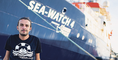 Auf dem Schiff „Sea-Watch“ hilft Jakob Frühmann mit, Menschen vor dem Ertrinken zu retten. Von der Kirche in Österreich wünscht sich der burgenländische Theologe klare Worte für den Schutz von Menschen auf der Flucht.