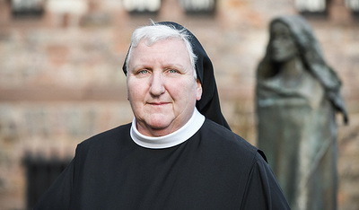 Sr. Philippa Rath ist Benediktinerin der Abtei St. Hildegard im deutschen Rüdesheim-Eibingen und Delegierte des „Synodalen Wegs“ der katholischen Kirche in Deutschland.    