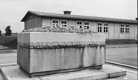 Internationales Denkmal im ehemaligen KZ Mauthausen   