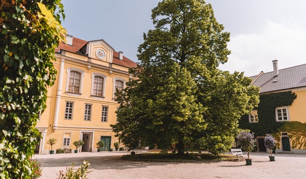Schloss Starhemberg, einer der Schauplätze der 'communale'
