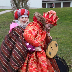 Sternsinger/innen aus der Pfarre Lenzing