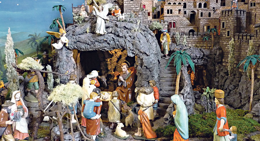 Die Weihnachtskrippe von Altheim ist der großen Schwester in Linz nachempfunden. 