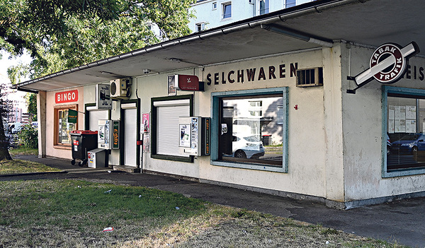 Auf Initiative der Anrainer:innen konnte der alte Kiosk im Franckviertel gerettet werden. Er dient als wichtiger Treffpunkt im Stadtteil.    