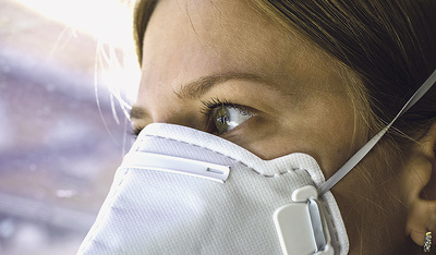 Bei öffentlich zugänglichen Gottesdiensten sind die FFP2-Masken zu tragen. 