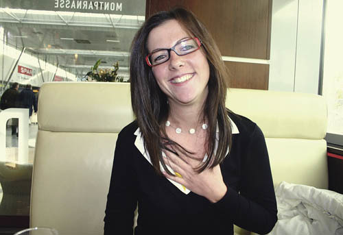 Lisa Bauernfeind aus Gallneukirchen, eine Frau, die stottert im Gespr?ch, Weltstottertag am 22. Oktober 2009