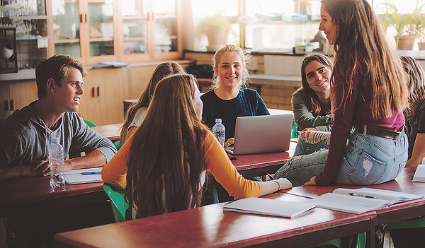 Junge Menschen begleiten – als Lehrer/in und Seelsorger/in.