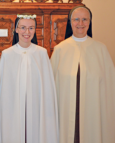 Sr. Mirjam (links) und Generaloberin Sr. Michaela Pfeiffer-Vogl  