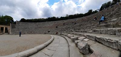 Lesung im Theater in Epidauros