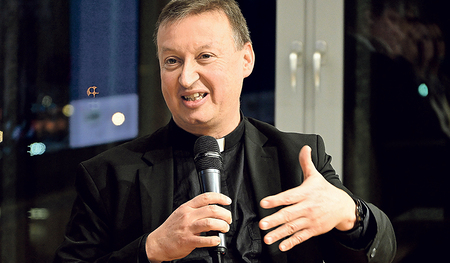 Peter Schipka.    
