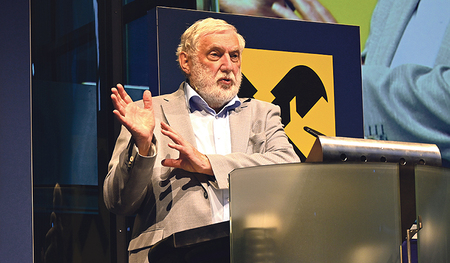 Zum Vortrag von Franz Fischler, langjähriger EU-Kommissar in Brüssel, kamen am 23. Juni rund 250 Gäste ins Raiffeisenforum Linz.   