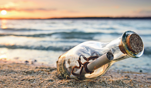 In der Pfarre Pinsdorf läuft das Projekt „1000 und 1 Flaschenpost“.  
