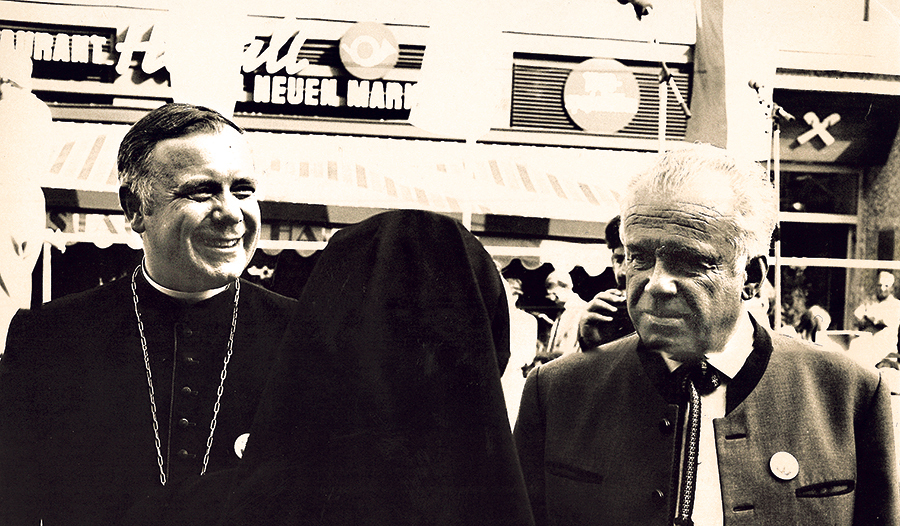 Mit Landeshauptmann Josef Ratzenböck, der im Dezember 2025 verstorben ist, hat Aichern nach eigenen Worten „positivst“ zusammengearbeitet.  