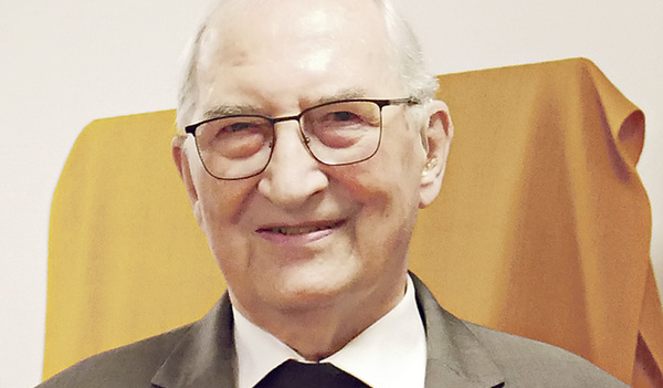 Univ.-Prof. Dr. Hans  Hollerweger