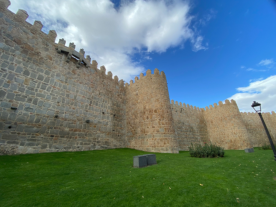 Die Stadtmauer in Avila