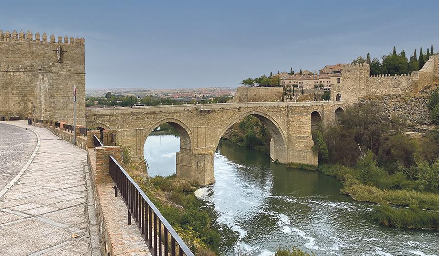 Puente de San Martin in Toledo