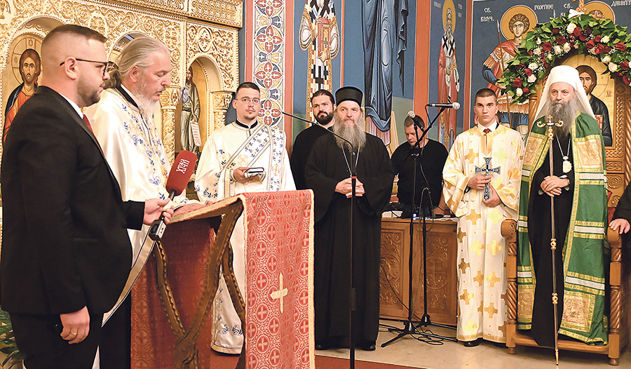 Der Patriarch besuchte auch die serbisch-orthodoxe Gemeinde in Linz.  Mehr Bilder von den Liturgien in Mauthausen und Linz: www.kirchenzeitung.at
