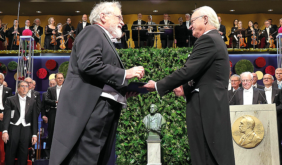 Nobelpreisverleihung durch König Carl Gustav am 10. Dezember in Stockholm 