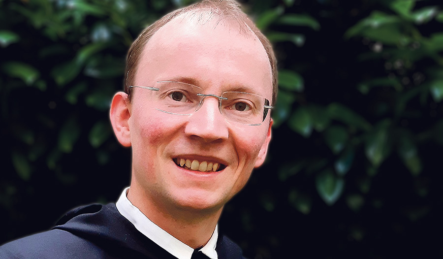 P. Anselm Demattio aus München, Benediktiner des Stifts Kremsmünster, wird am 11. Juli geweiht.   